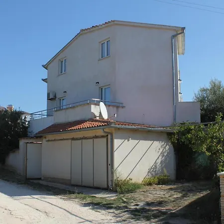 7240d Διαμέρισμα Ližnjan